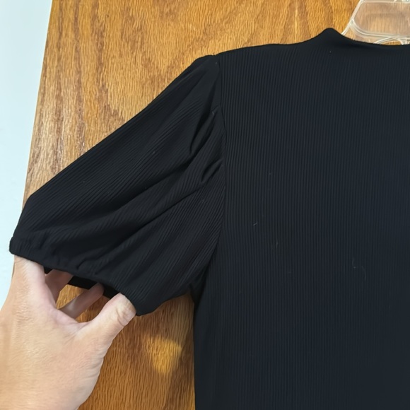 High neck short sleeve black bodysuit size small - Picture 2 of 3